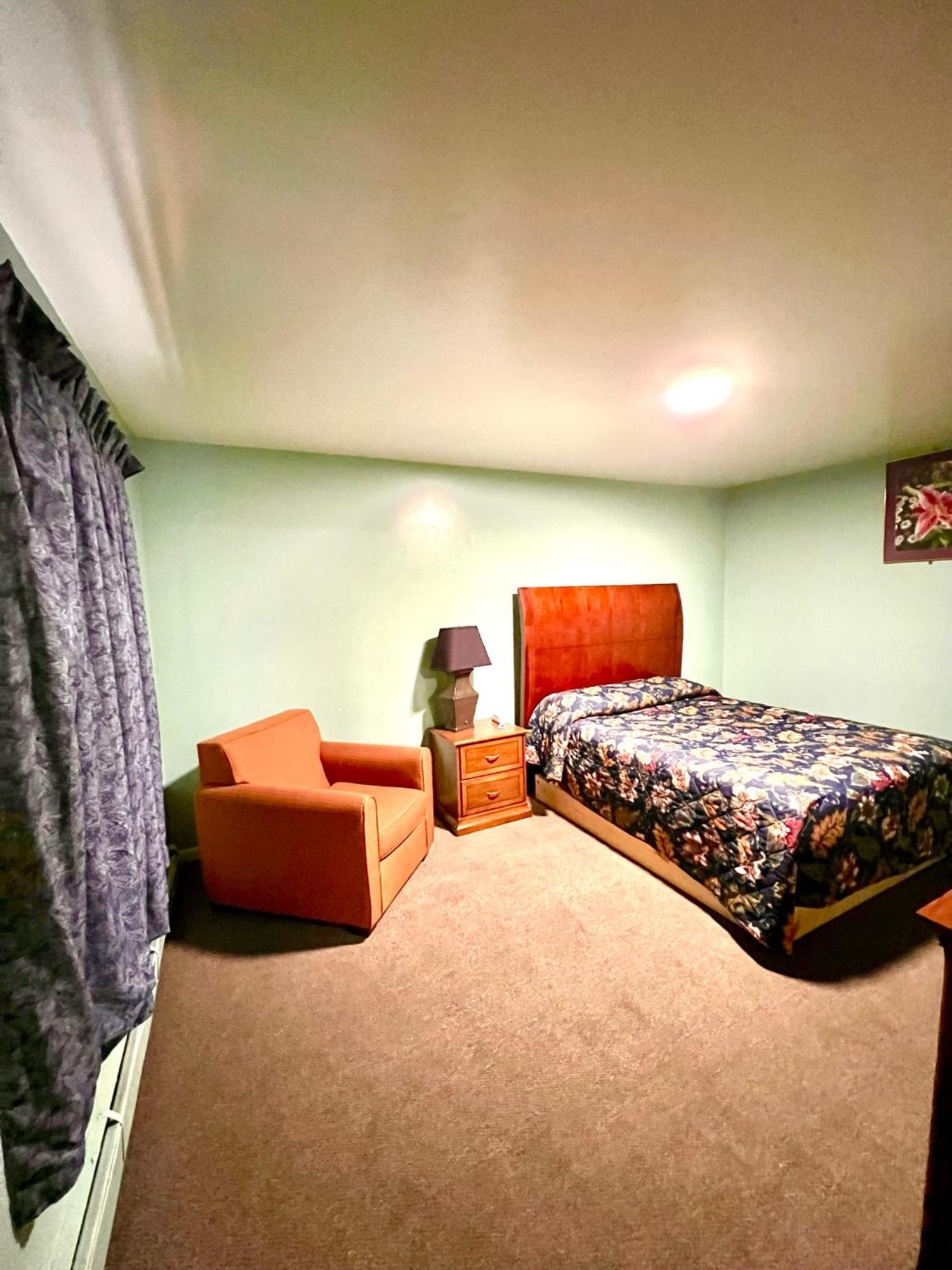 Your Motel Ypsilanti Exterior photo